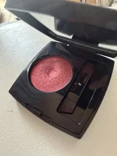 CHANEL オンブル エサンシエル 226 ルージュコスモスのサムネイル