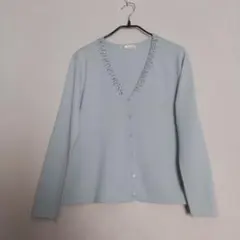 薄い青 ビーズ装飾 Vネック カーディガン