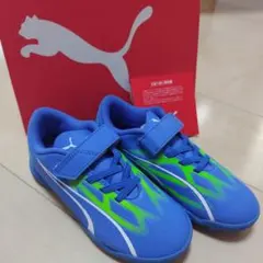 プーマトレーニングシューズ　サッカー