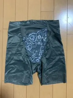 【新品未使用】芦屋美整体 骨盤ガードル 補正下着 Mサイズ アッシュグレーのサムネイル