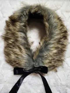 フェイクファーのつけ襟　黒リボン　ブラウン　レディースファッション