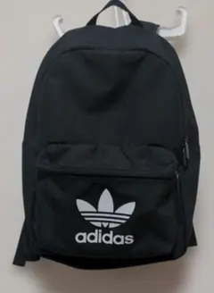 アディダス オリジナルス「アディカラーバックパック」BLACK