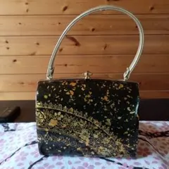 Item thumbnail for item 71b27e8c-38f9-44ff-81dc-28e82a67b14b