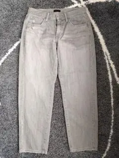 ユニクロ　リラックステーパードアンクルジーンズ（丈標準68cm）