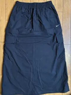 NIKE 2WAY カーゴスカート　Sサイズ　ブラックのサムネイル