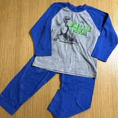 恐竜プリントパジャマ 110cm 長袖長ズボン　薄手