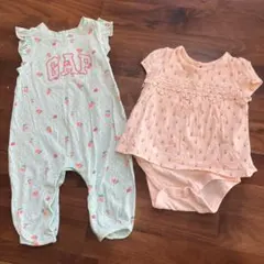 baby gap フリル付きロンパースとトップスセット