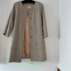 テチチ 円形模様 コートベージュＭサイズ