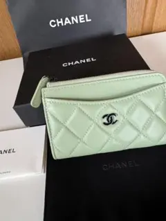 CHANELシャネル　クラシックカードケース　美品　ラムスキンのサムネイル
