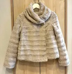 美品☆ワールド☆ベージュのストライプデザインが素敵なファーショートジャケット☆Sのサムネイル
