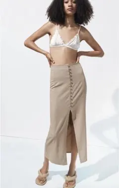 ZARA スリット入りスカート
