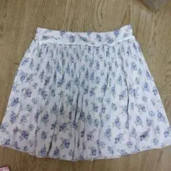 花柄プリーツスカート 薄いピンク