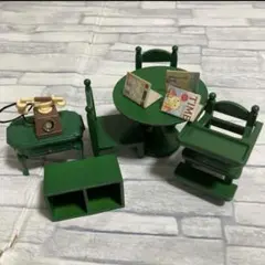 シルバニア　シルバニアファミリー　緑の家具　初期　電話　ベビーチェア　本　椅子８