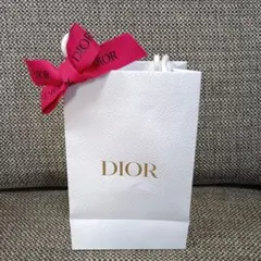 Dior ホワイトショップ袋 ピンクリボン付き