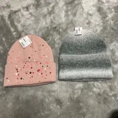 新品未使用 ニット帽2個セット ピンク・グレー おまけ付き スペイン購入
