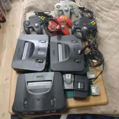 S*️様 Nintendo N64 本体 コントローラー付き3点セット。その他。