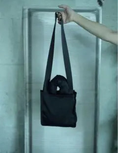 MOON TREE PLANET ブラック ボディバッグ MOON TREE PLANET - Stylist Bag | MOON TREE PLANET