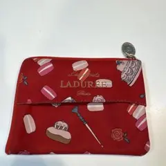 LADURÉE ケーキ柄ポーチ レッド マカロン柄 ティッシュ＆マスクケース