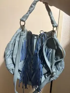 水色レザーショルダーバッグ フリンジ付き