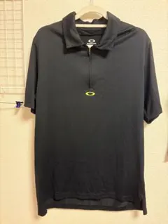 ブラック ポロシャツ