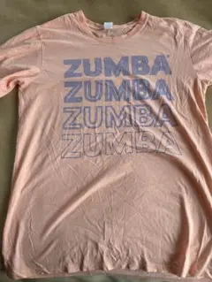 【状態良好】ZUMBA ズンバウェア Tシャツ M/Lサイズ（サーモンピンク）