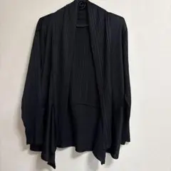 ブラック　カーディガン