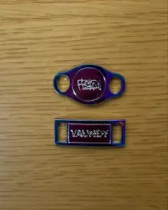 Vaundy Logo Deubre