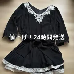 値下げ！美品！CECIL McBEE ブラック レース装飾 トップス　リボン付きのサムネイル