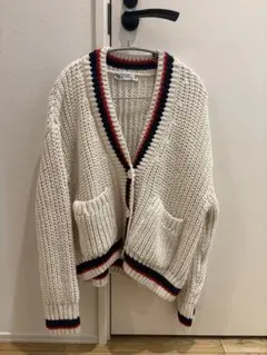 未使用　ZARA ボタン付きカーディガン L ホワイト
