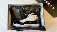Air Jordan 11 ホワイト/ブラック