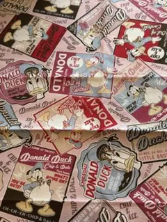 ドナルドダック プリント生地　タテ47cm×ヨコ54cm