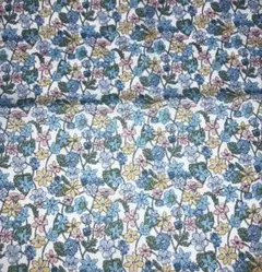 LIBERTY リバティ　タナローン　カーメラデイジー　カットクロス　ハギレ