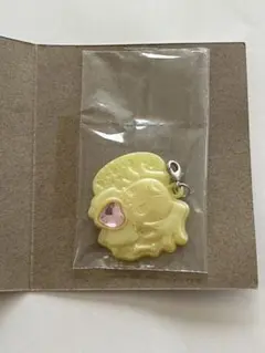 プリキュア　シークレットジュエリーチャーム　グッズ　新品　未開封　犬飼こむぎ