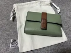 【美品】Valextra 薄マチ名刺入れ ソフトカーフスキン 美品】Valextra 薄マチ名刺入れ ソフトカーフスキン - メルカリ