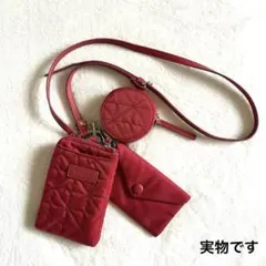 Y'SACCS （イザック）ナイロンキルト3連マルチショルダー