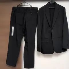 ユニクロ感動ジャケットスーツ