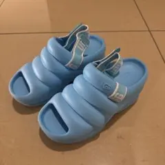 大人気✨UGG AWW YEAH アーイヤー ブルー W6 23cm - メルカリ