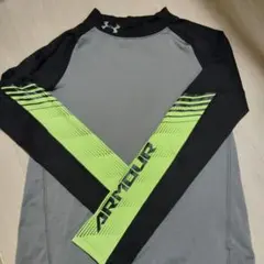 UNDER ARMOUR 長袖アンダーシャツ YLG サッカー 野球
