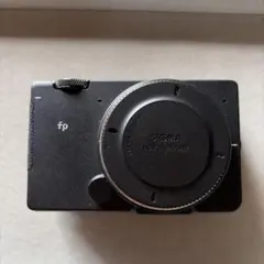 シグマ SIGMA FP L ボディー 純正グリップHG-21付 - メルカリ