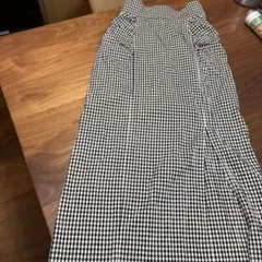 旬　ギンガムチェック タイトロングスカート フリル付き スリット有 裏地途中迄有