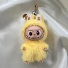 POP MART ラブブ ♡ イニシャル P キーホルダー イエロー 黄