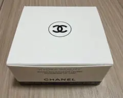 【新品未使用品】公式 CHANEL イドゥラ ビューティ リップ バームのサムネイル