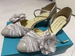 【美品】結婚式 ソフィアコレクション 25cm パンプス シルバー 花付のサムネイル