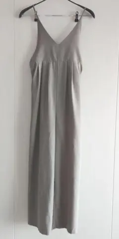 Vネック　ロングサロペット