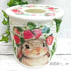 デコパージュꔛ‬ꕤティッシュケース♡インテリア雑貨♡苺うさぎ♡ガーデン♡リメ缶