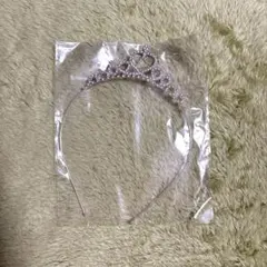 ティアラ カチューシャ