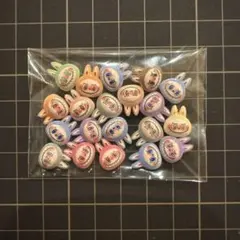 ネイルパーツ　ラブブ