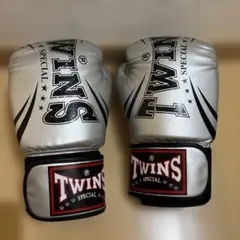 TWINS 14oz ボクシング グローブ ヘッドギア セット Amazon | Twins ヘッドギア 本革製 HGL3-2T S | TWINS SPECIAL