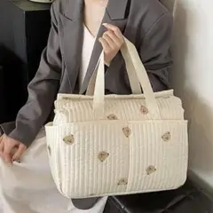 ヌビバック マザーズバッグ ホワイトキルト くま柄 軽量 大容量 トート