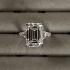 エメラルドカット ラボダイヤモンド リング1.01 cts - メルカリ